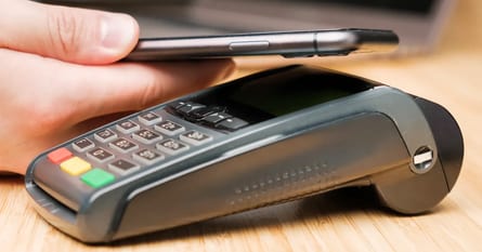 Terminal SumUp w 2026: przegląd oferty, opłaty i opinie