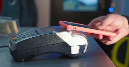 Terminal Android a tradycyjny: czym się różnią i co wybrać