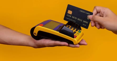 Mobilny, stacjonarny czy SoftPOS: który terminal płatniczy wybrać